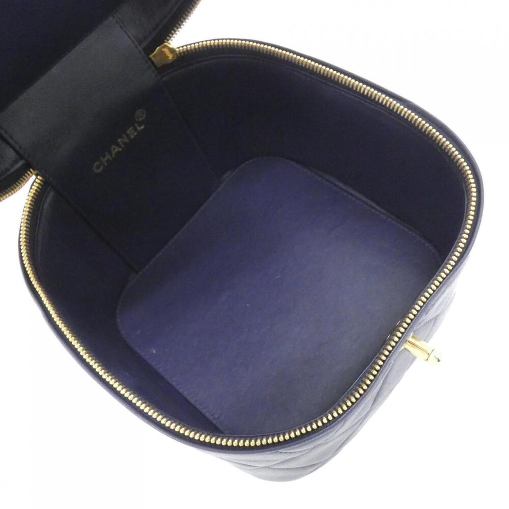 CHANEL Bag - Picture 7 of 9